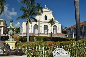 Geopolítica y Tendencias Tecnológicas en el Mundo Hispanohablante 2025